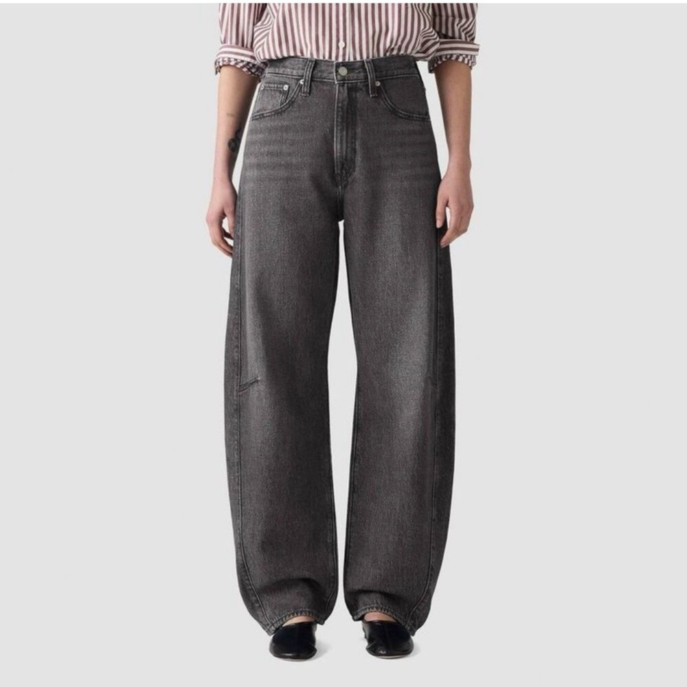 Levi’s Barrel Cinch Jeans